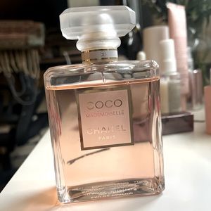 Mademoiselle perfum